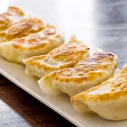 Fried Mixed Seafood and Pork Mince with Shrimp Dumpling (6 Pcs)<br />鲜虾锅贴