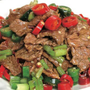 Two Colurs Chilli Cooked with Beef Slice 双椒牛肉  3个辣